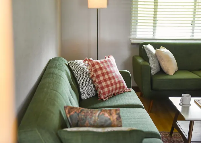 Cozy 3-bedroom Family - Sleeps 8, Great Coffee Holiday home *