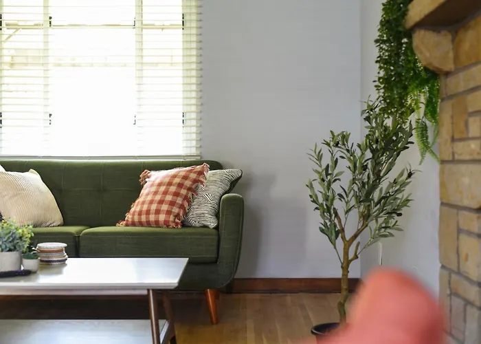 Cozy 3-bedroom Family - Sleeps 8, Great Coffee