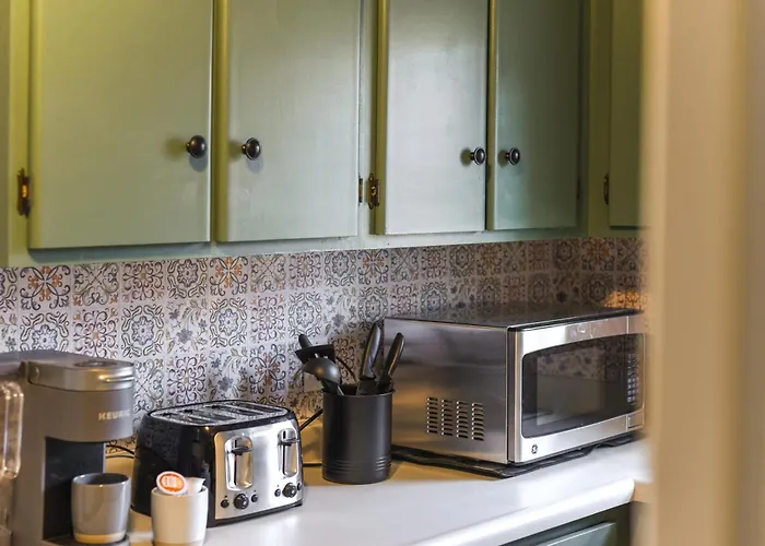 Holiday home Cozy 3-bedroom Family - Sleeps 8, Great Coffee *