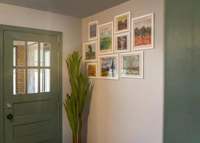 Holiday home Cozy 3-bedroom Family - Sleeps 8, Great Coffee Pittsburgh
